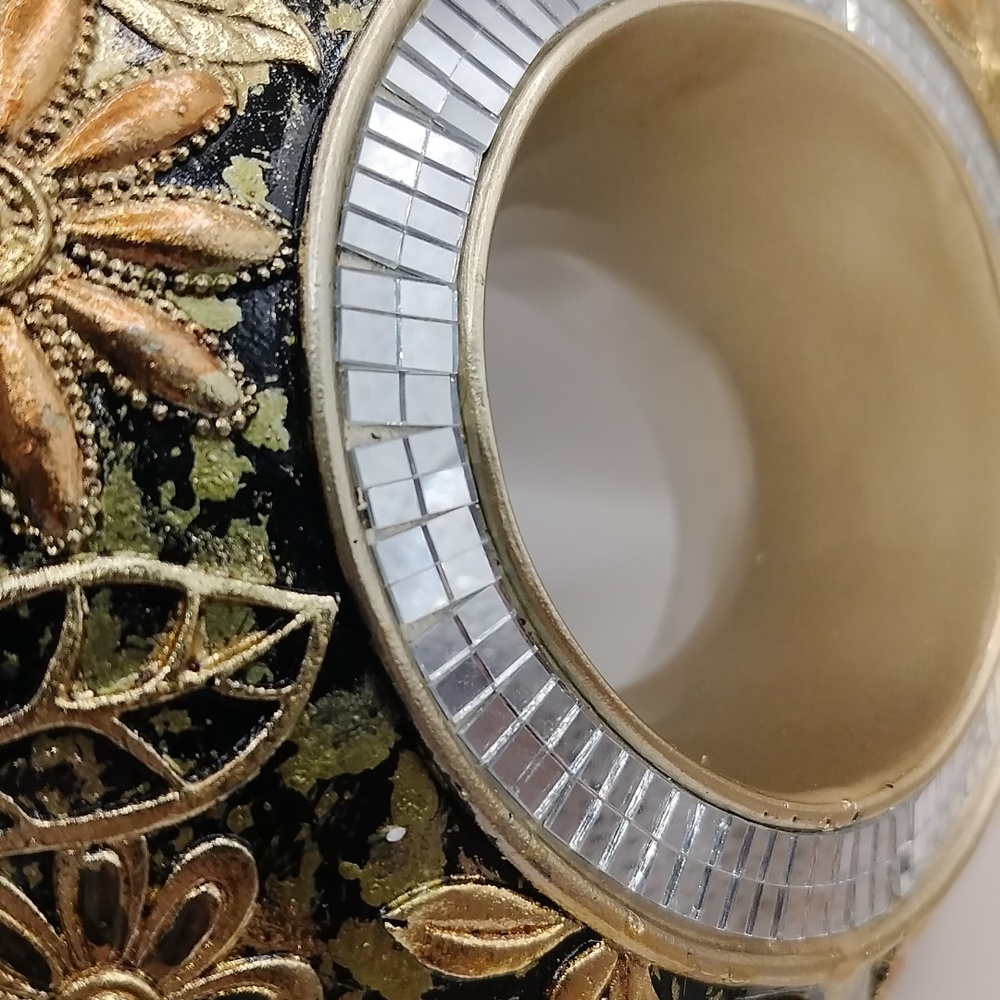 Judy Sha OK Lighting Chrysanthemum Decorative Vase OK-4238-V1 - Picture 8 of 17